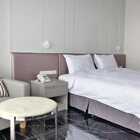 Champ De Rose Hotel Hualien City Exterior photo