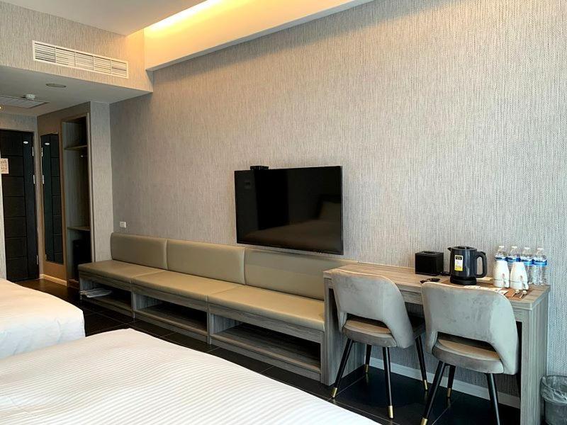 Champ De Rose Hotel Hualien City Exterior photo